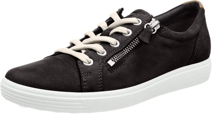 Minimal Leather Everyday Sneakers