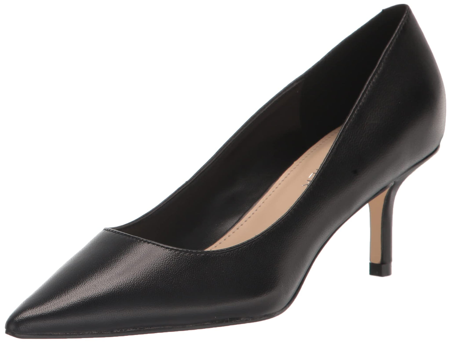 Minimal Pointed Toe Pumps for Elegant Occasions