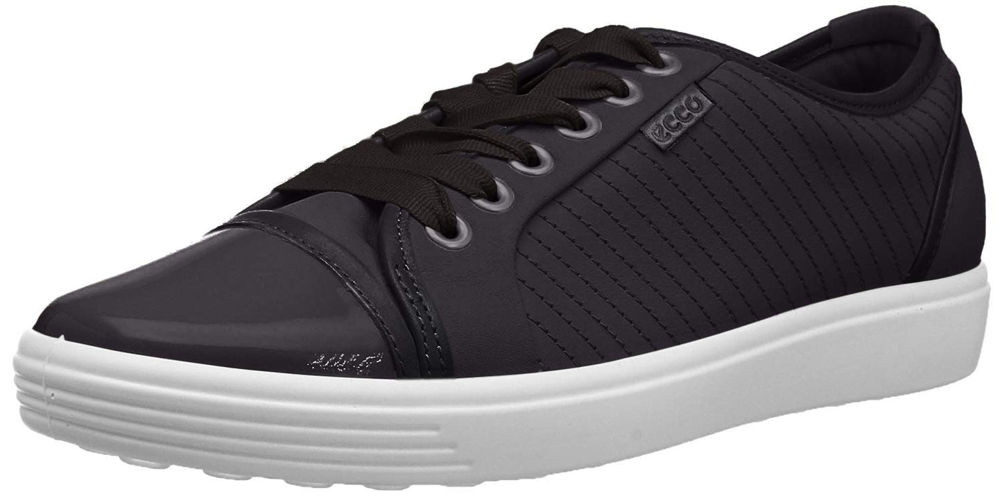 Minimal Leather Everyday Sneakers