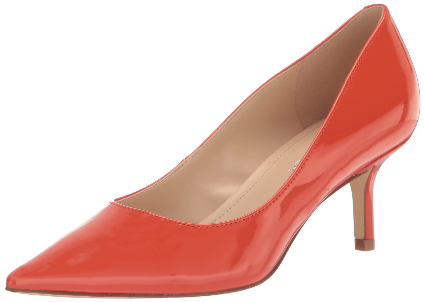Minimal Pointed Toe Pumps for Elegant Occasions